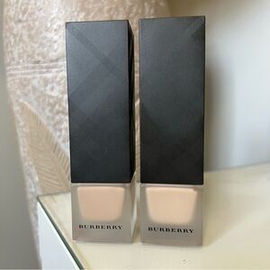 Burberry Matte Glow Foundation - light neutral no. 40